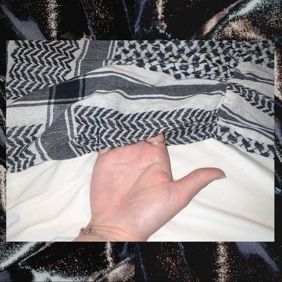 TOPSHOP Summer Gingham Romper/Playsuit - Picture 5 of 5